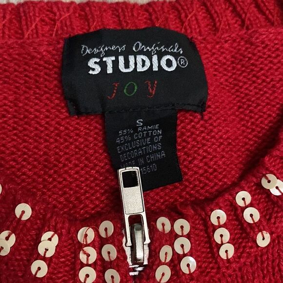 Red festive snowman sweater ugly Christmas sweater holiday red cardigan zipper - Picture 3 of 8